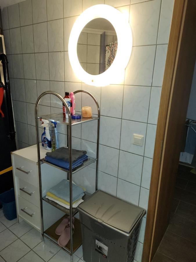 Halle, Top -Preise, 79 Qm Sd Fewo, Eg, Wahlweise Mit 1- 3 Dz, Tv Lounge, Kueche, Bad Wc Einfach Und Gut, Langzeitmieter Vb Preise Halle (Saale) Exterior foto