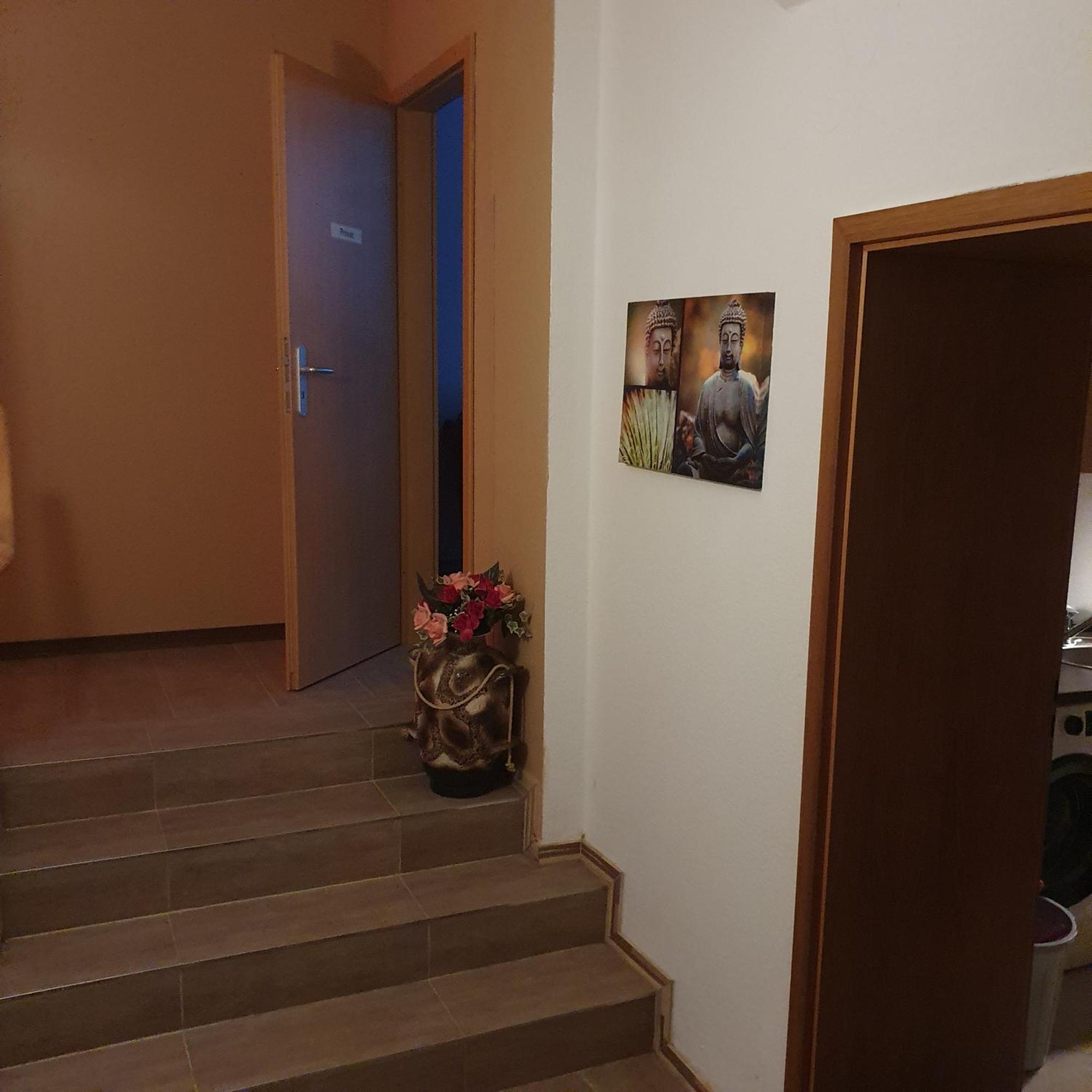 Halle, Top -Preise, 79 Qm Sd Fewo, Eg, Wahlweise Mit 1- 3 Dz, Tv Lounge, Kueche, Bad Wc Einfach Und Gut, Langzeitmieter Vb Preise Halle (Saale) Exterior foto